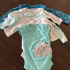 Lot of 5 Onesies Size Newborn